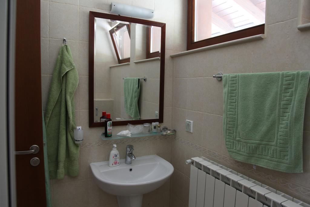 Kameno Villa Banea Cameră foto
